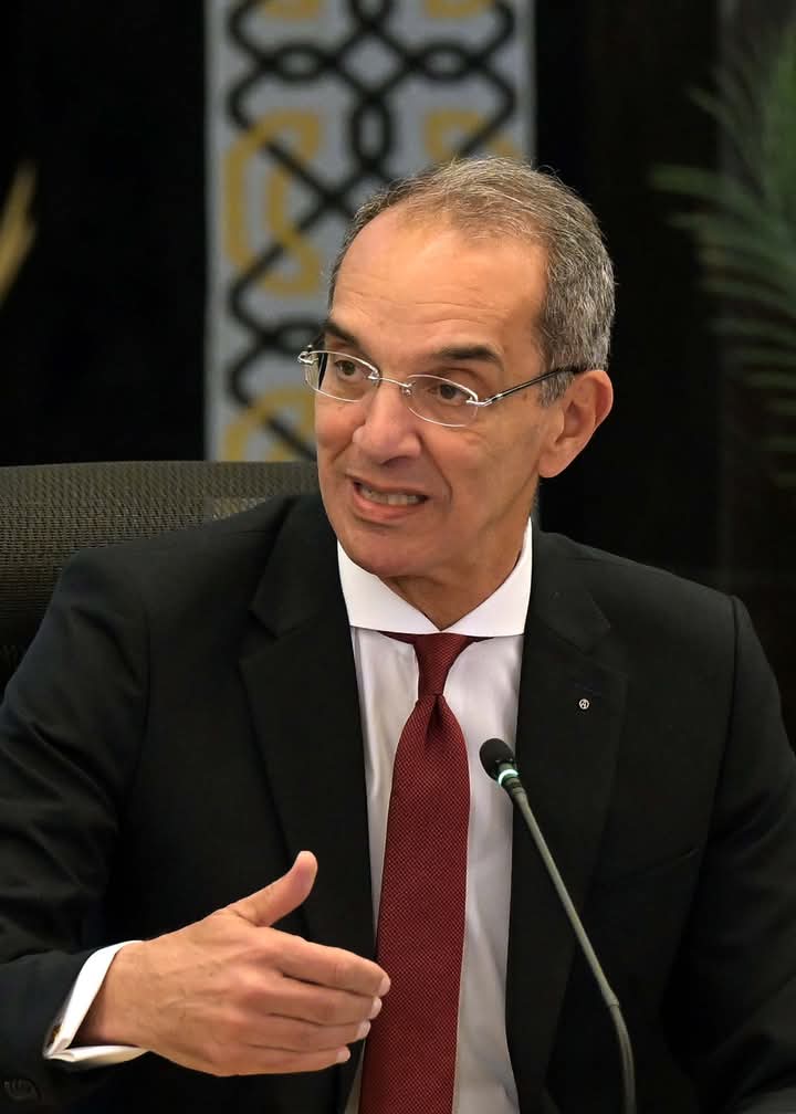 وزير الاتصالات يؤكد مبادرة الرقميون